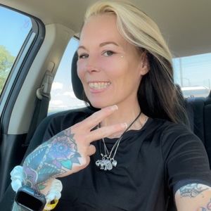 Meet your Posher, Neely